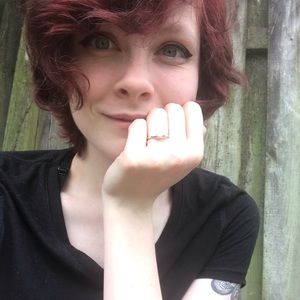 Meet your Posher, Ashley